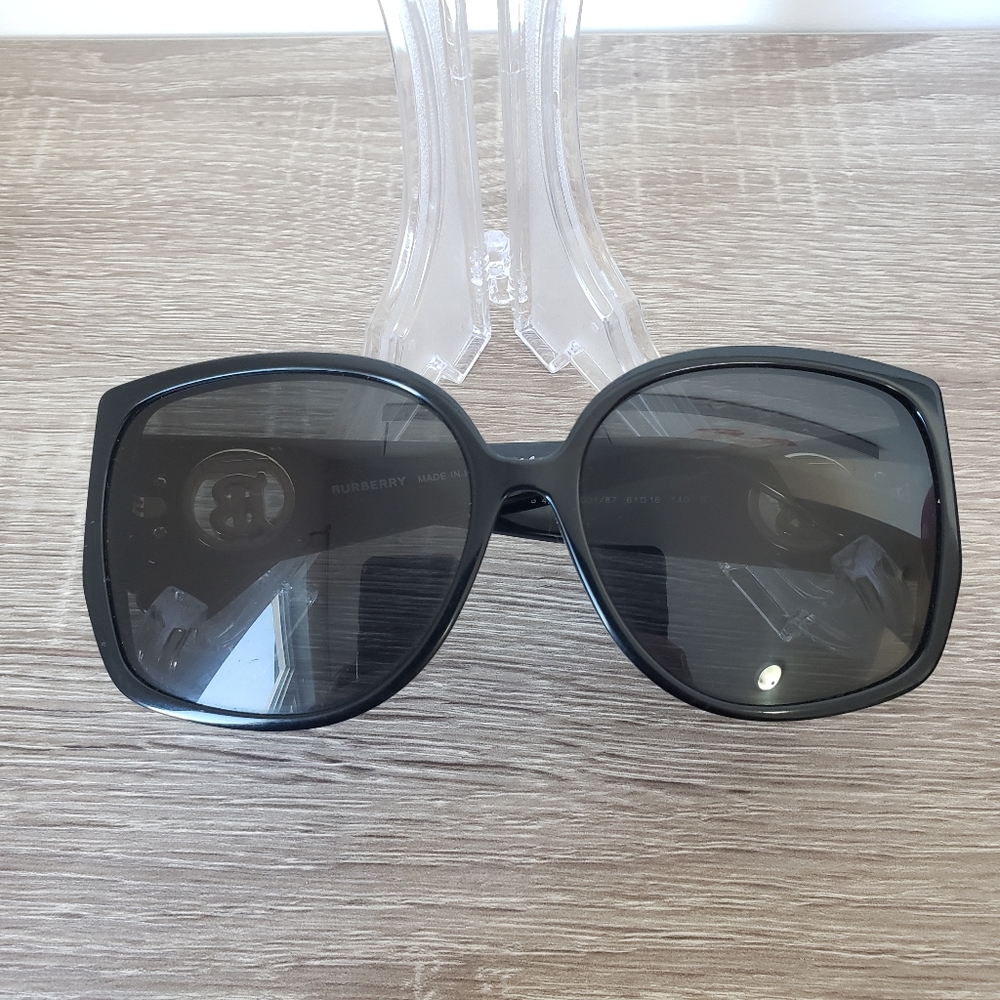 Burberry b4290 black oversized sunglasses sunnies